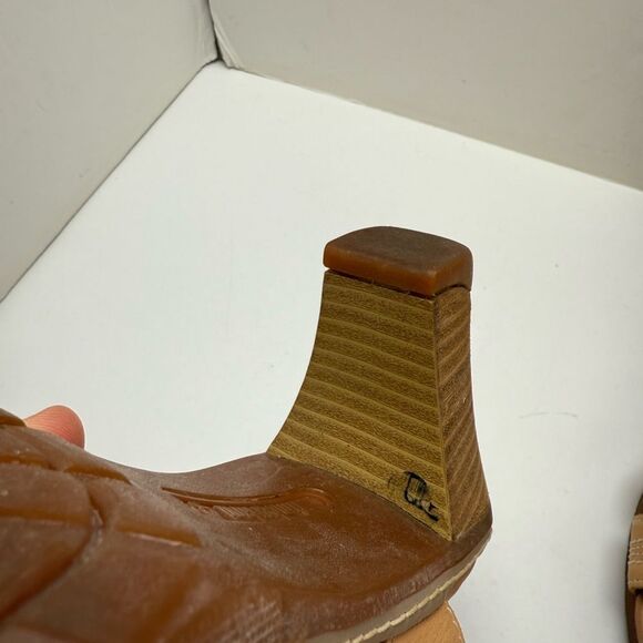 Timberland Womens Sz 8.5 Sandals Heels Tan Leather Ankle Strap Open Toe - Picture 10 of 10